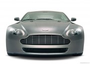 Aston Martin Vantage V8